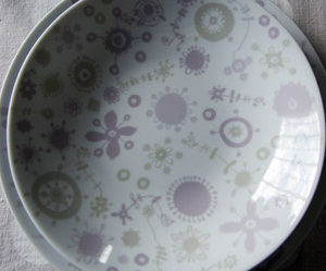 assiette plate mauve
