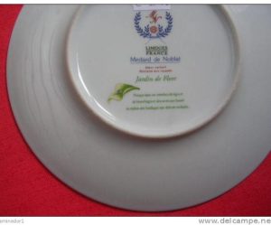assiette plate traduction