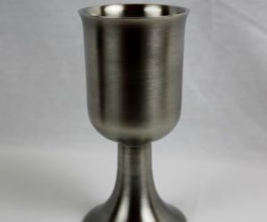 verre a vin en etain