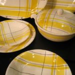 service de table jaune