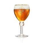 verre a biere a pied
