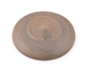 assiette plate marron