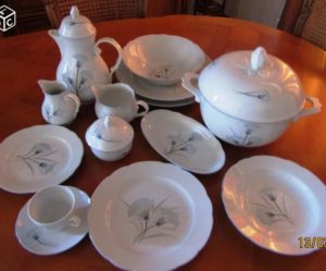 service de table porcelaine 84 pieces