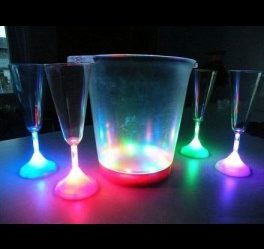 flute a champagne lumineuse en verre