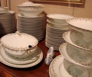 service de table en porcelaine