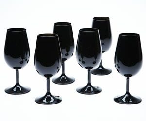 verre a vin noir et blanc